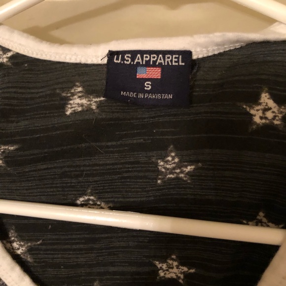 Sleeveless shirt - Picture 3 of 3